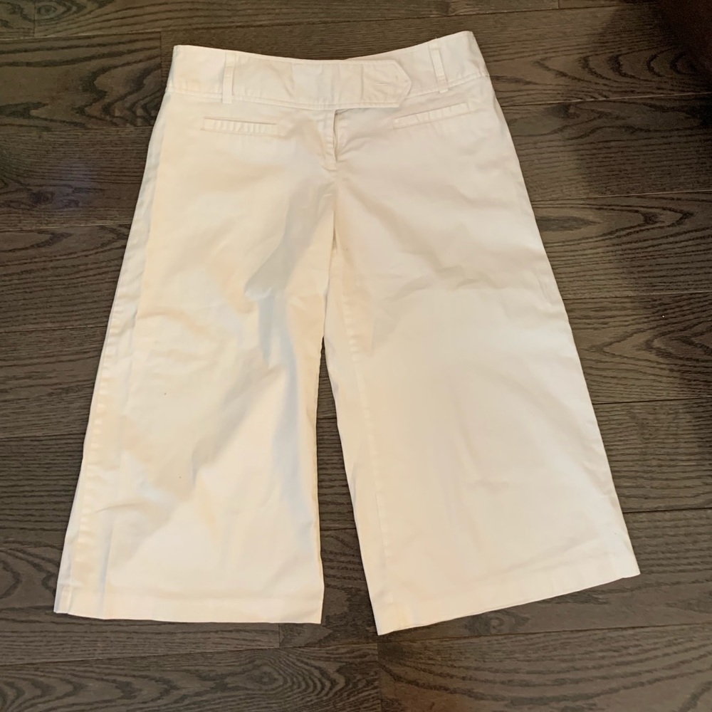 Juniors size 9 below the knee pants